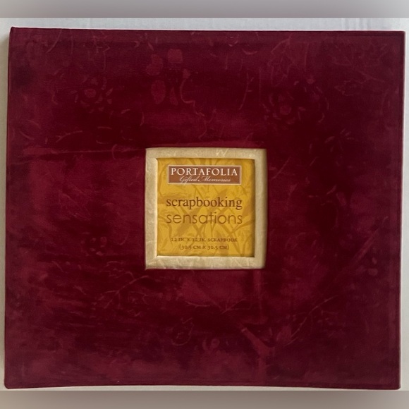 Other - Brand new portafolia gifted memories scrapbook 12”x12”